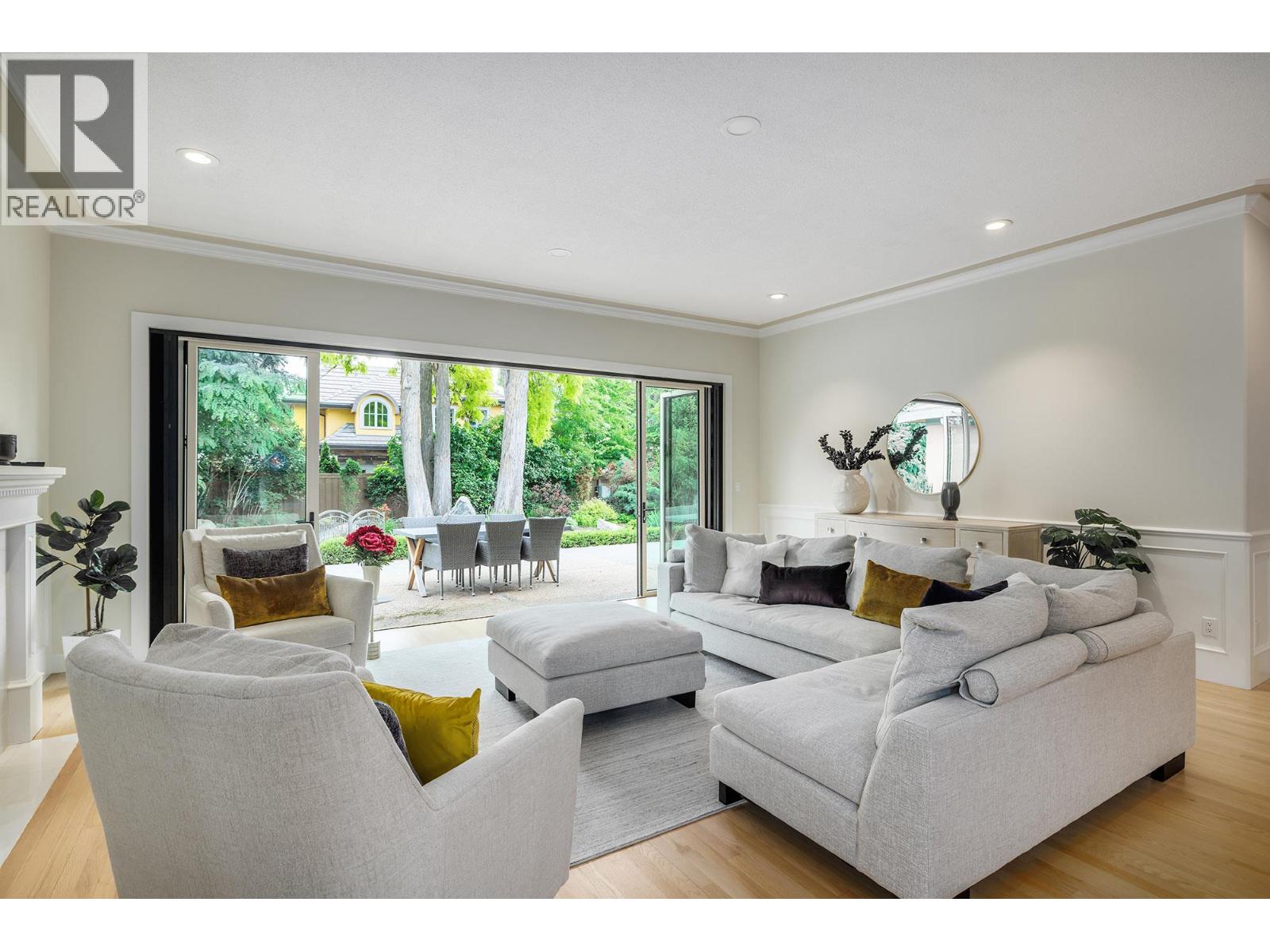 2368 Abbott Street Unit# 4