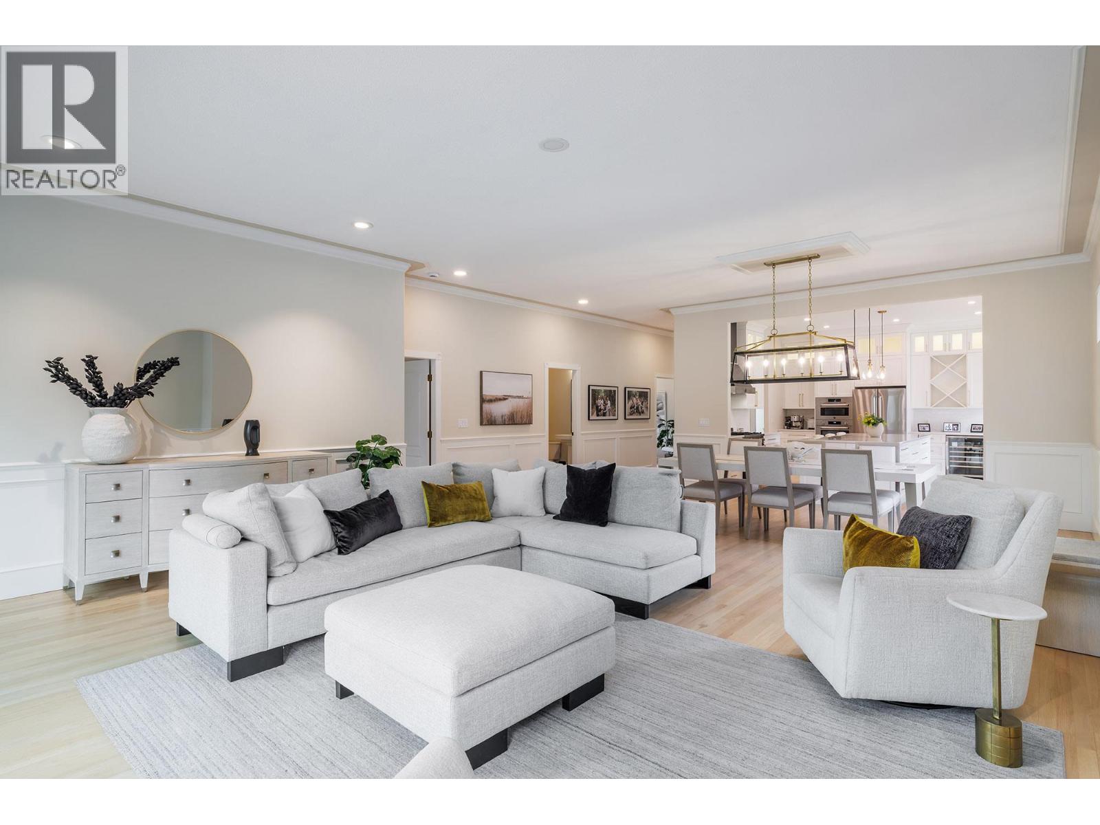2368 Abbott Street Unit# 4