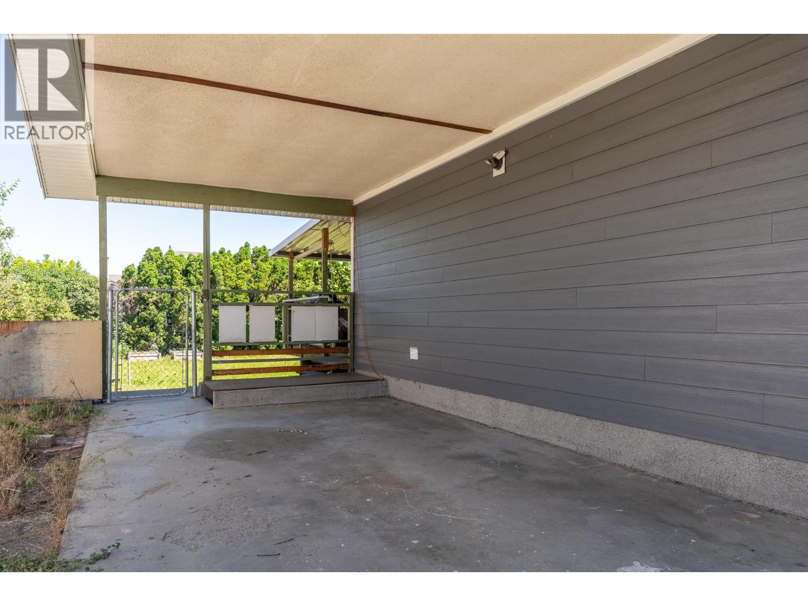 500 Mallach Road