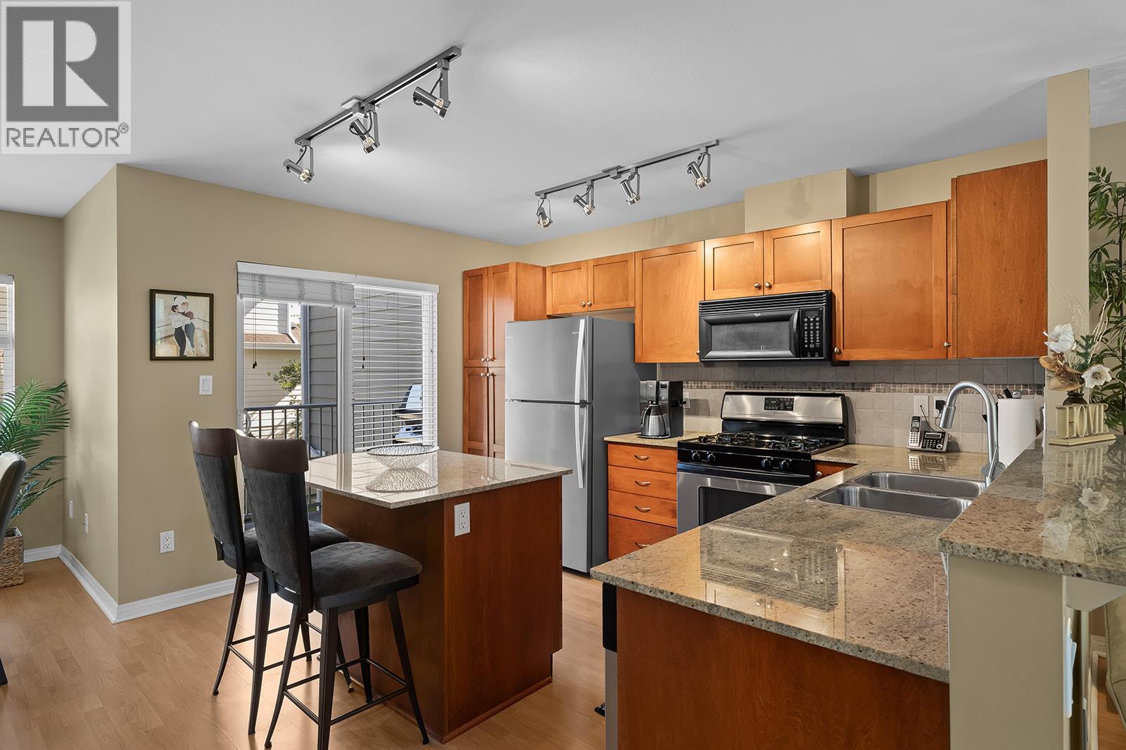 1853 Parkview Crescent Unit# 12