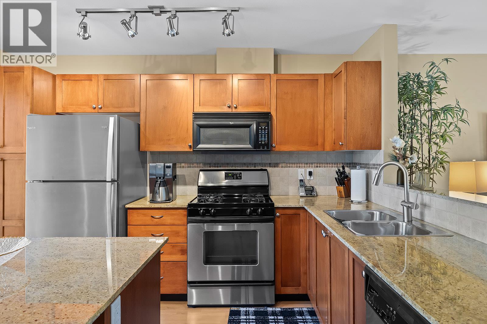1853 Parkview Crescent Unit# 12