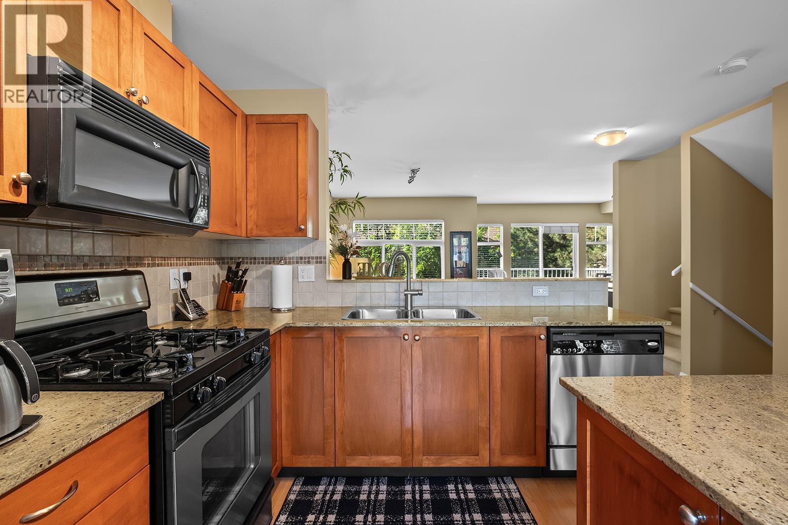1853 Parkview Crescent Unit# 12