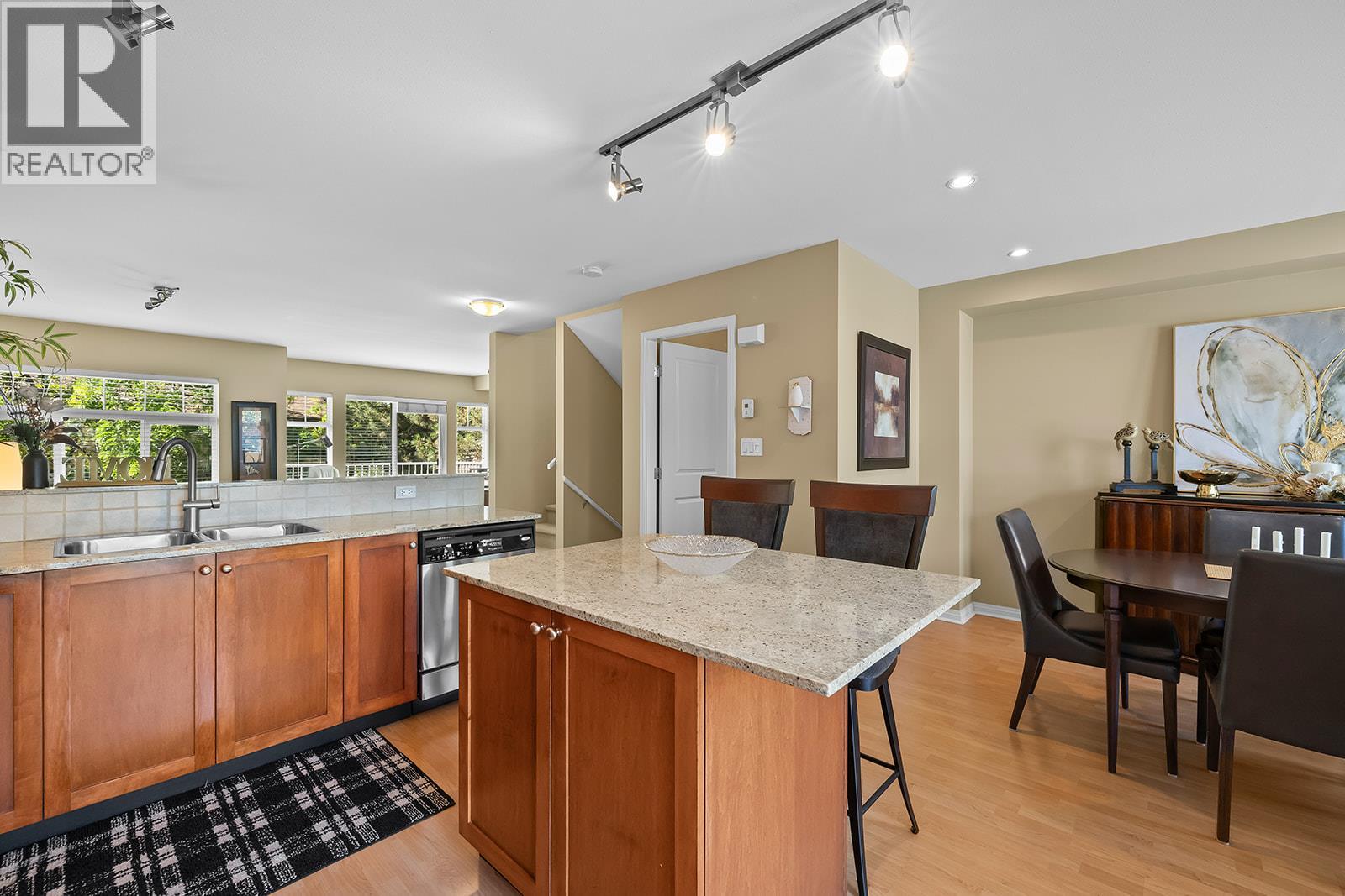 1853 Parkview Crescent Unit# 12