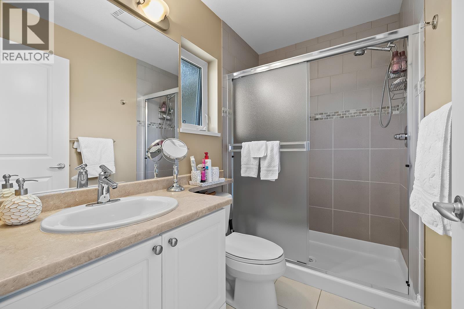 1853 Parkview Crescent Unit# 12