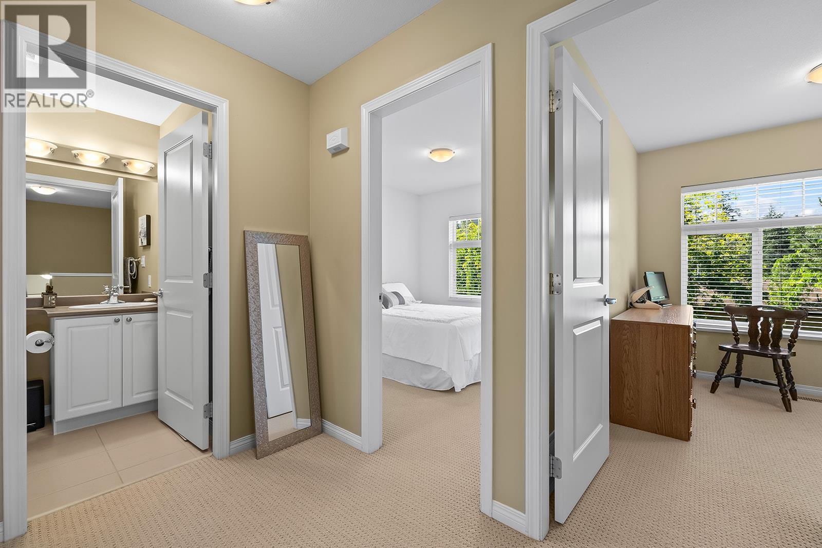 1853 Parkview Crescent Unit# 12