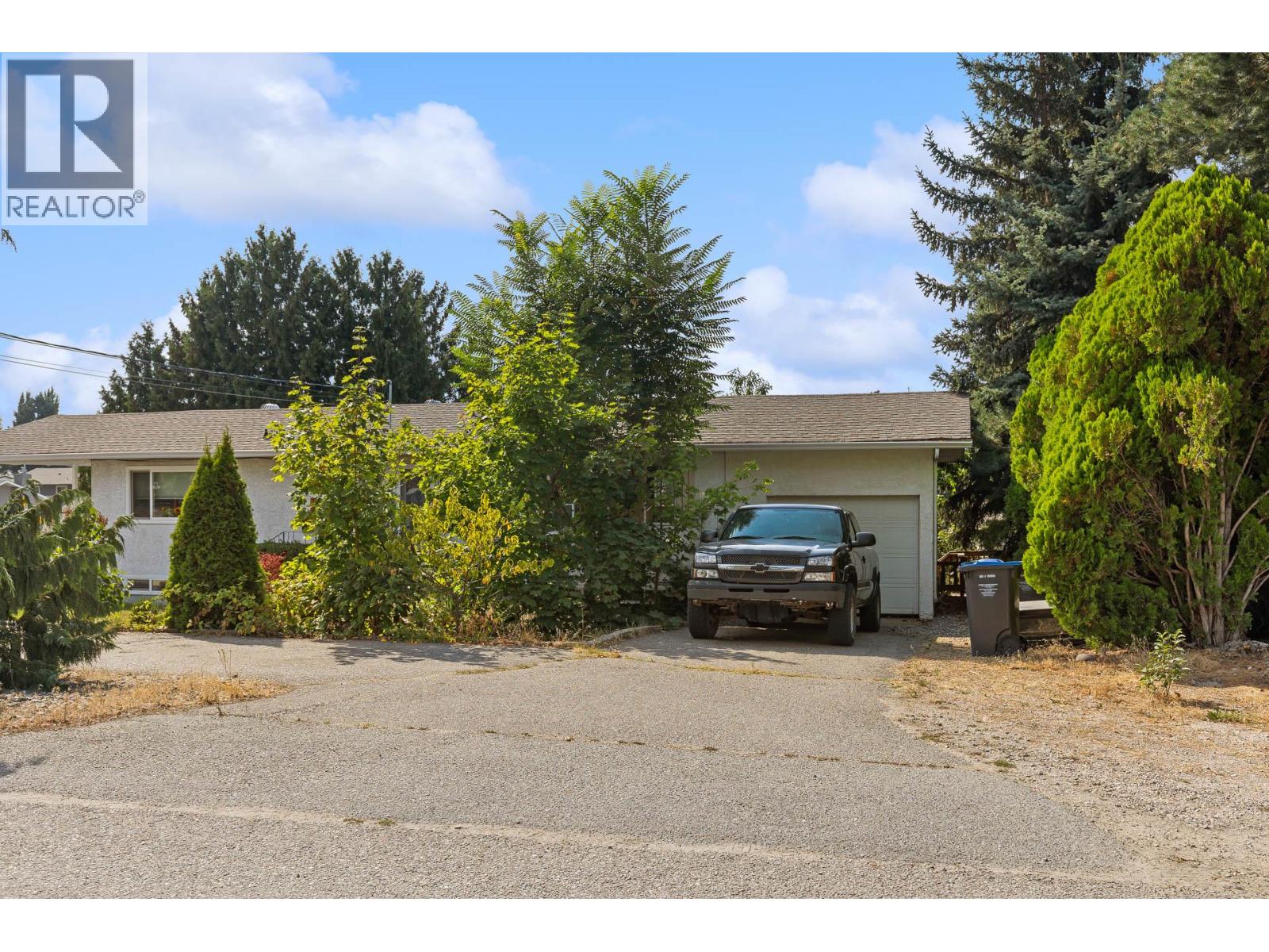 702 Fraser Road
