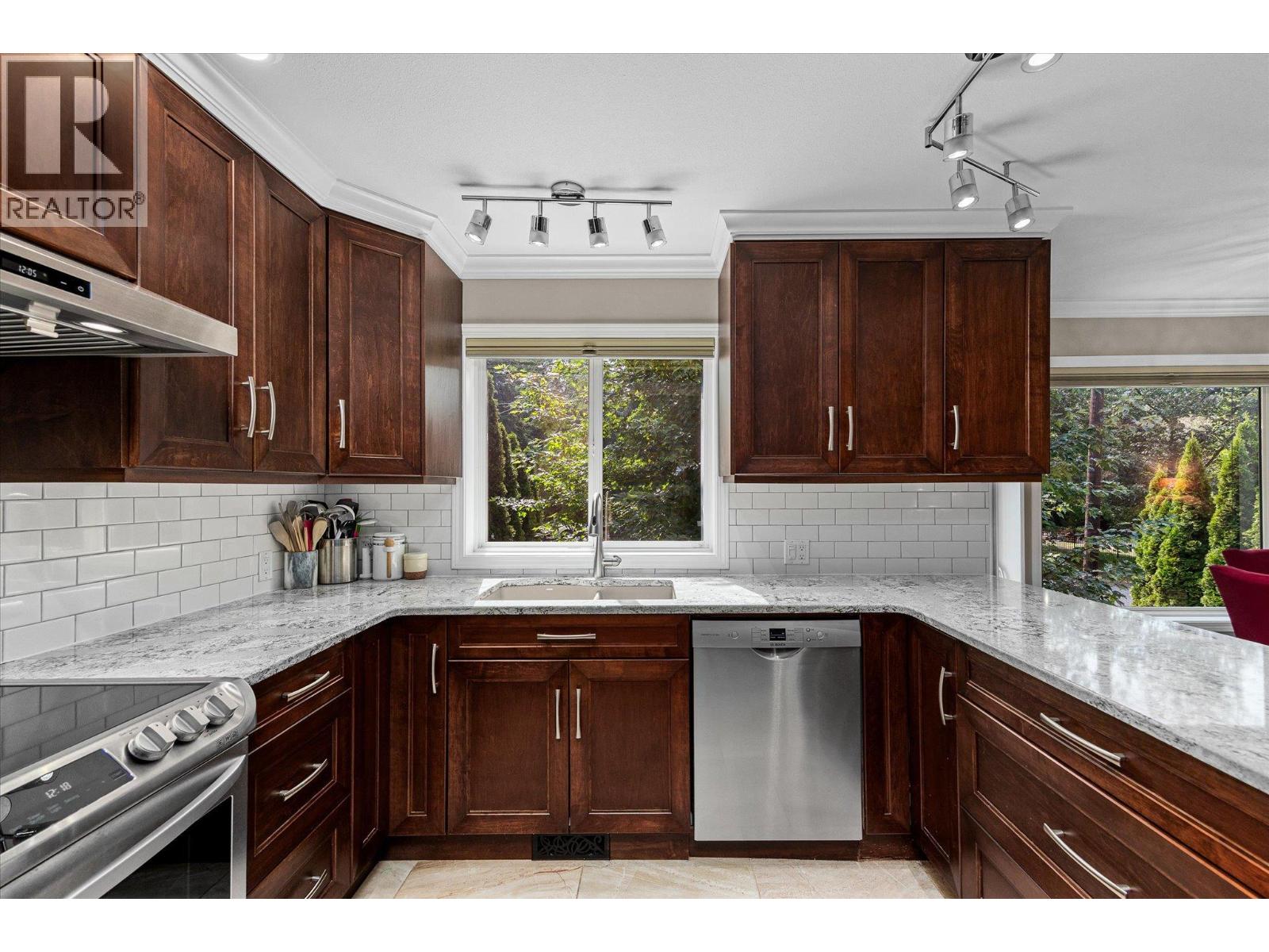 842 Raymer Road