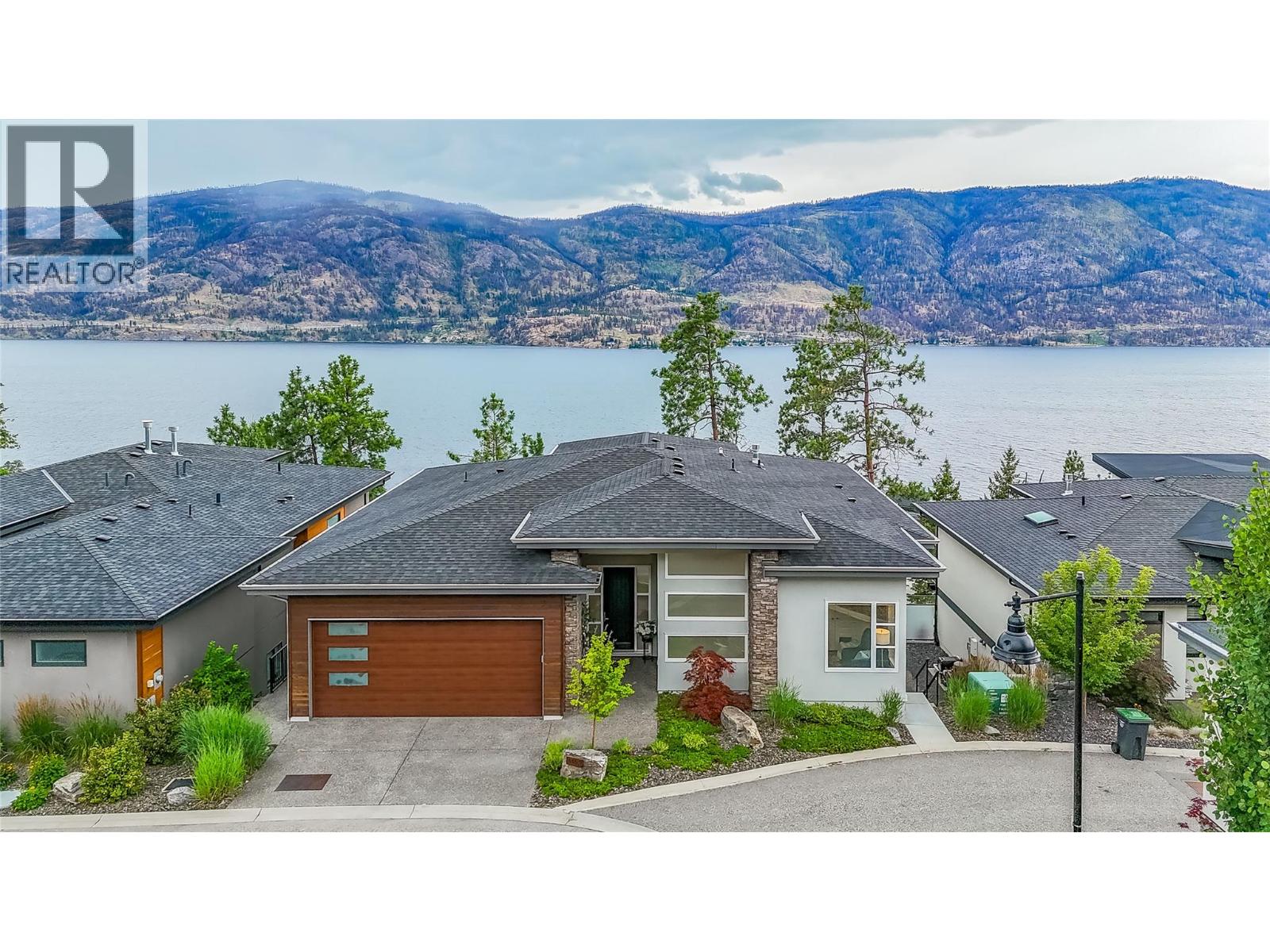 3452 Blue Grass Lane