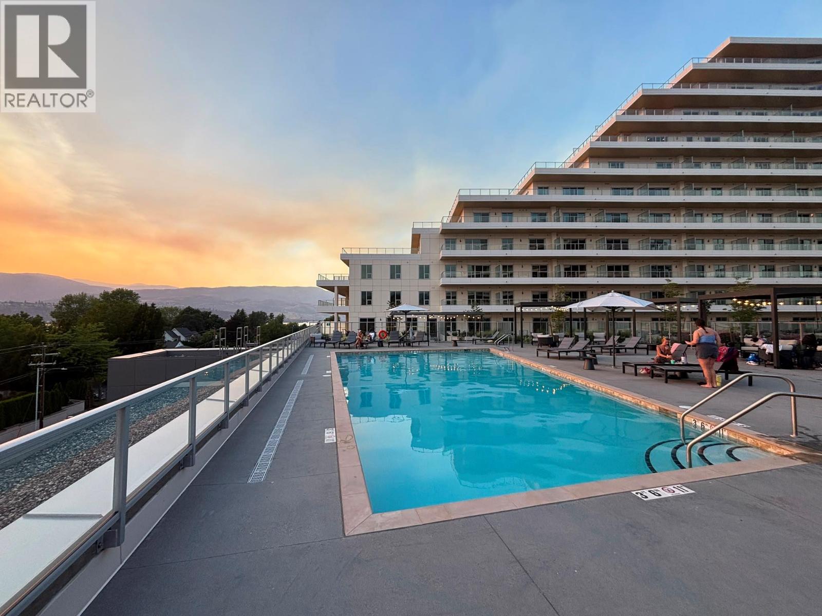 3340 Lakeshore Road Unit# 709