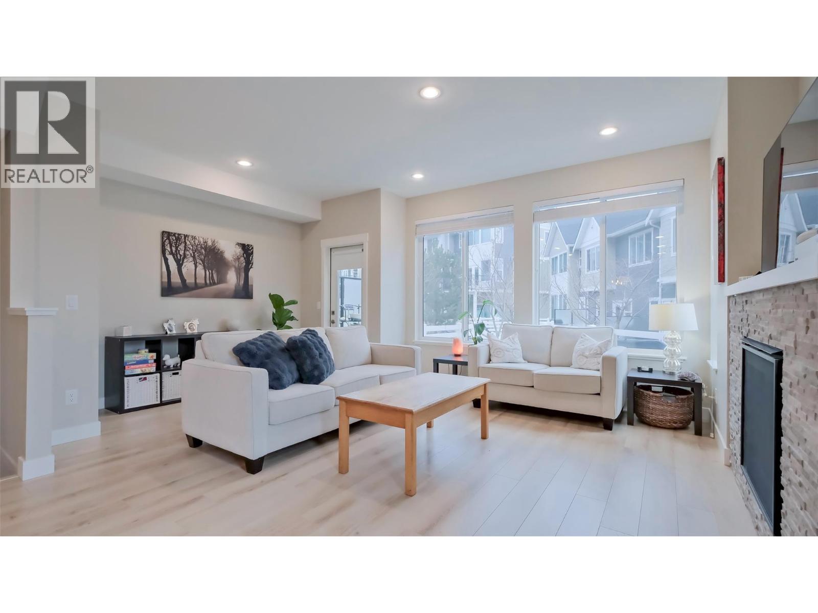 2490 Tuscany Drive Unit# 82