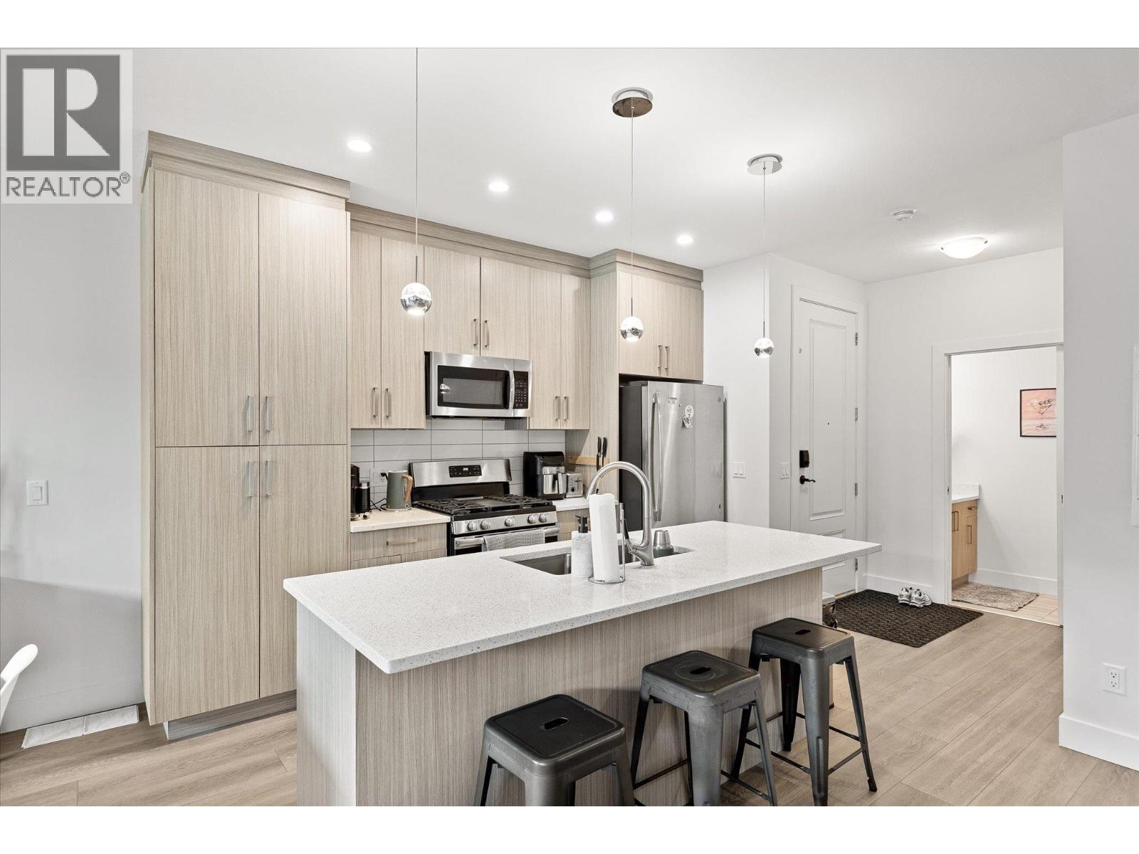 795 Stockwell Avenue Unit# 3