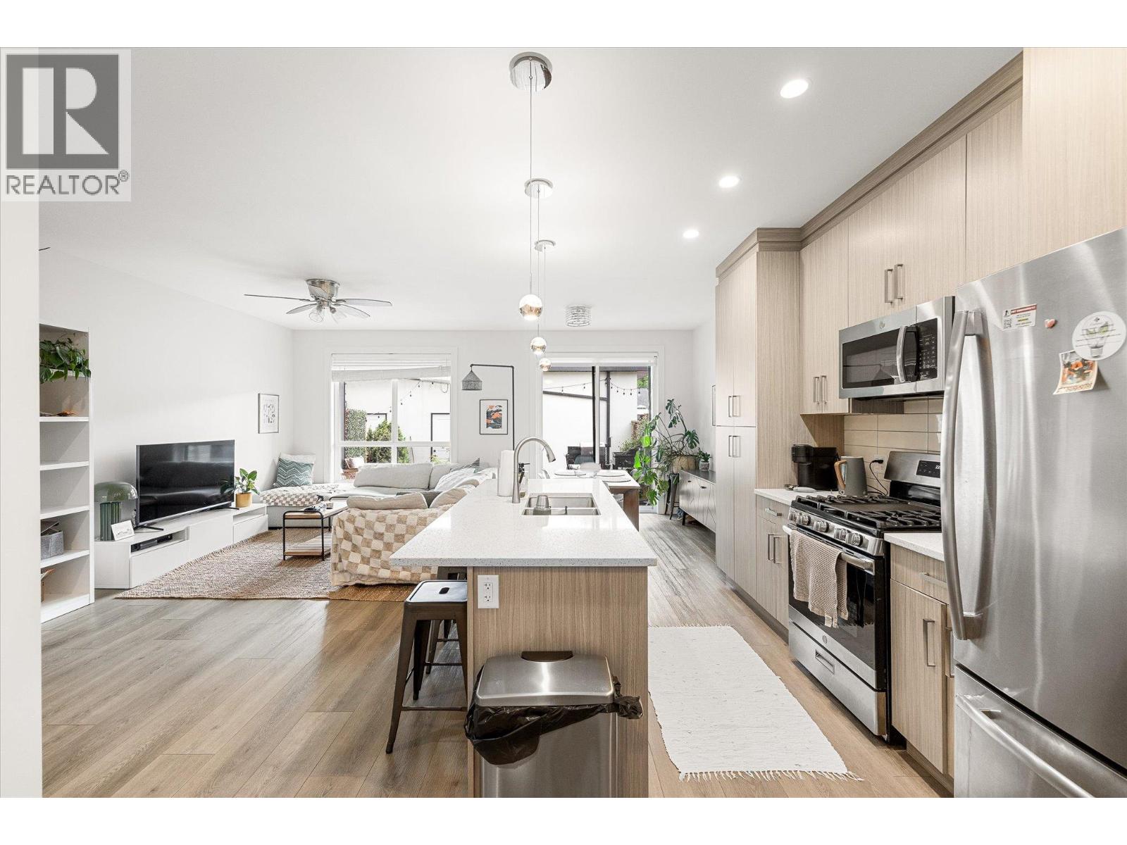 795 Stockwell Avenue Unit# 3