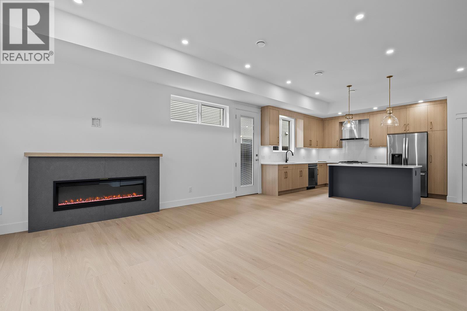 662 Birch Avenue Unit# 4