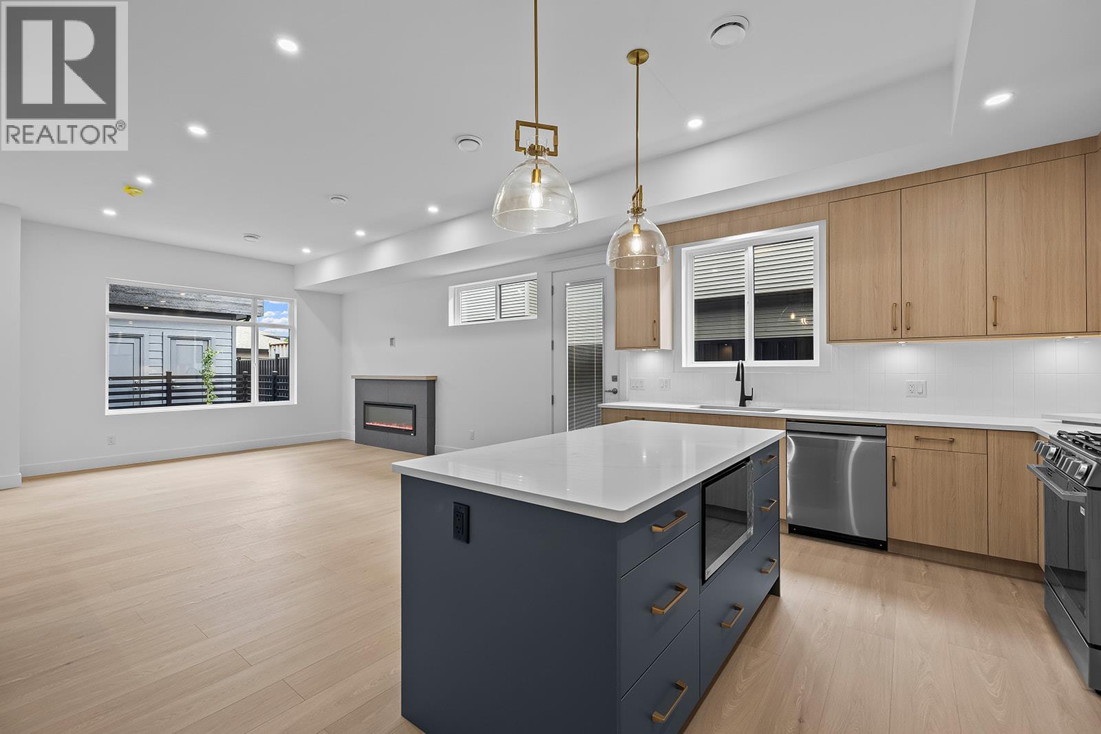 662 Birch Avenue Unit# 4
