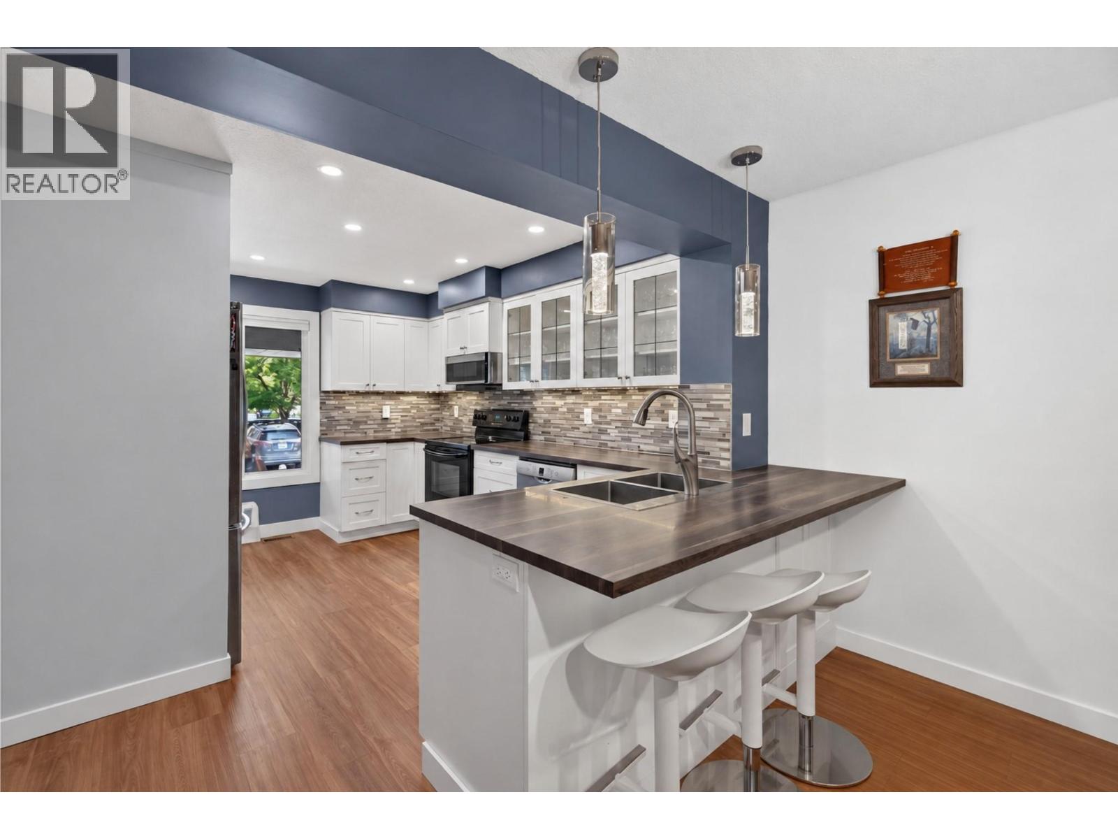 3000 Richter Street Unit# 9