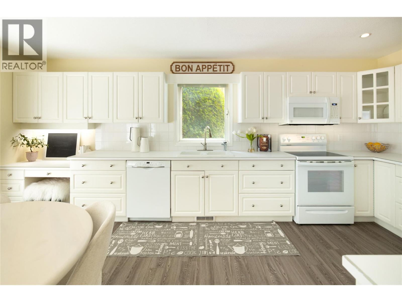 650 Lexington Drive Unit# 305