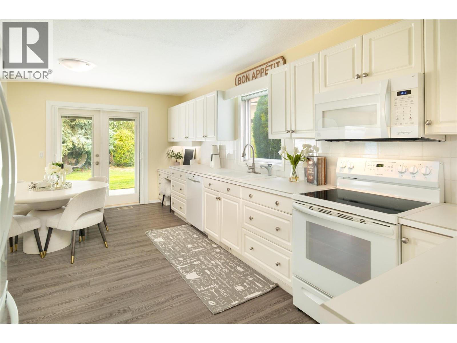 650 Lexington Drive Unit# 305