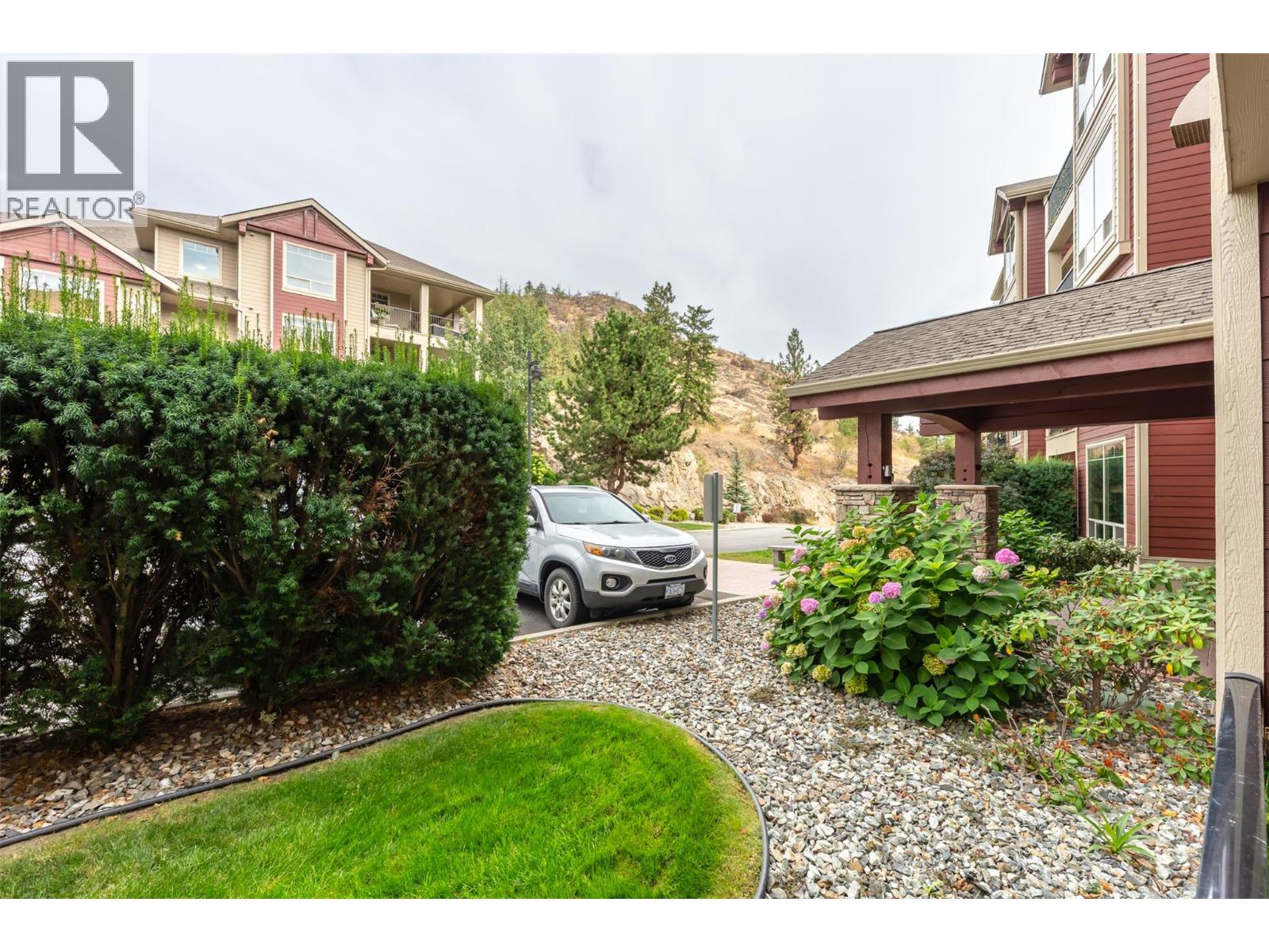 2750 Auburn Road Unit# 112