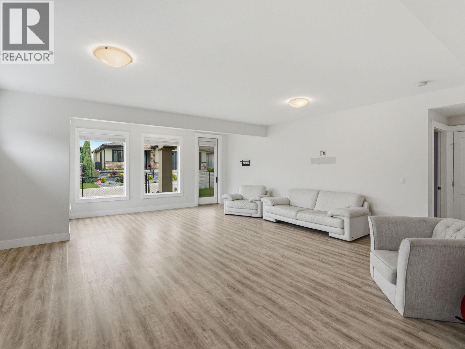 1622 Beach View Lane
