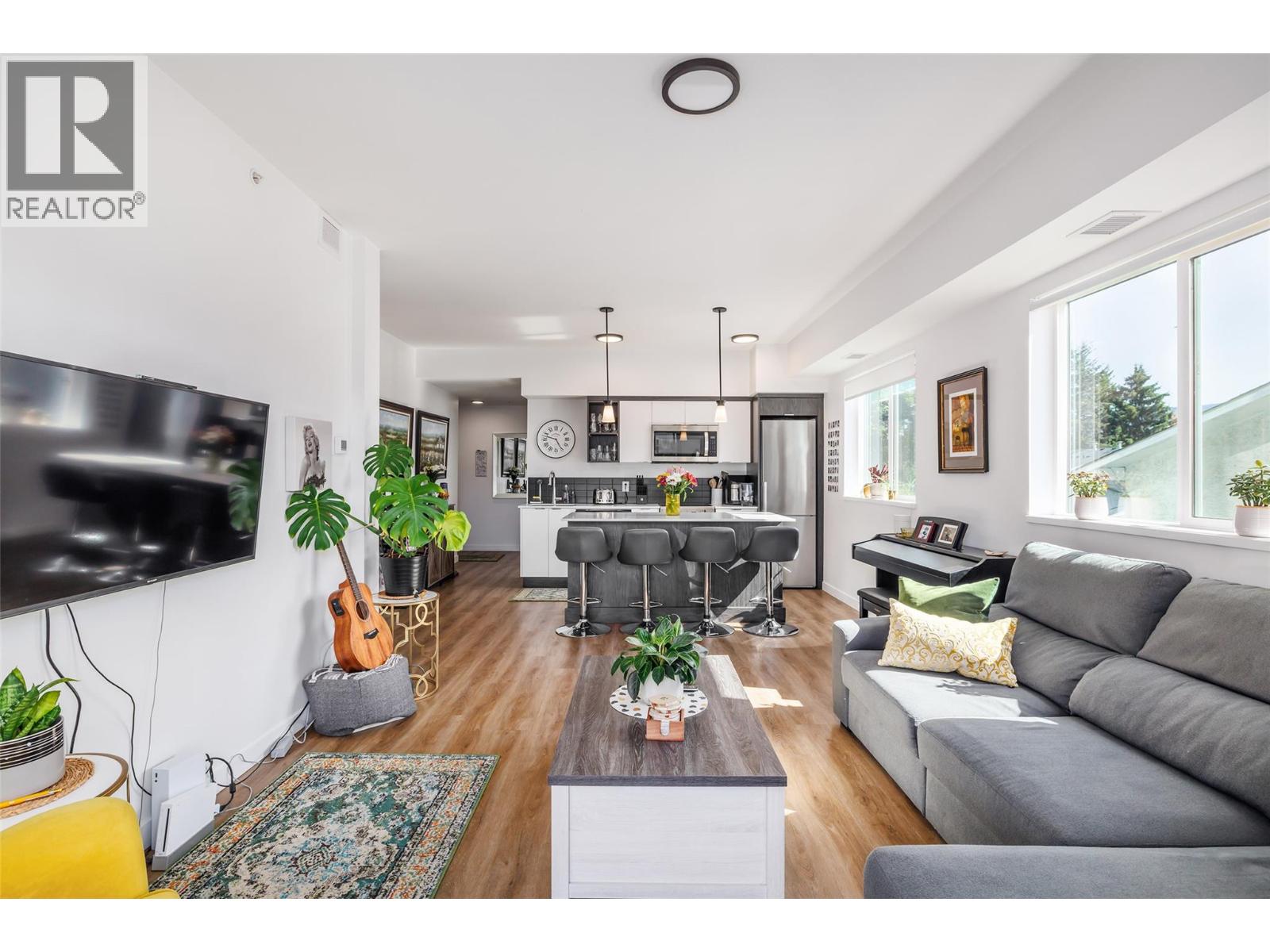 615 Rutland Road Unit# 204