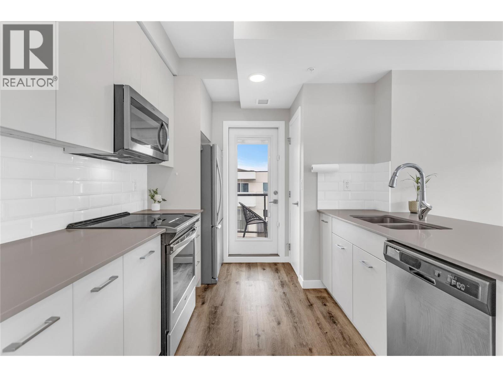 722 Valley Road Unit# 417