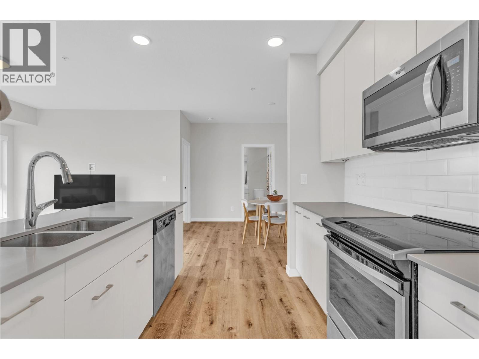 722 Valley Road Unit# 417