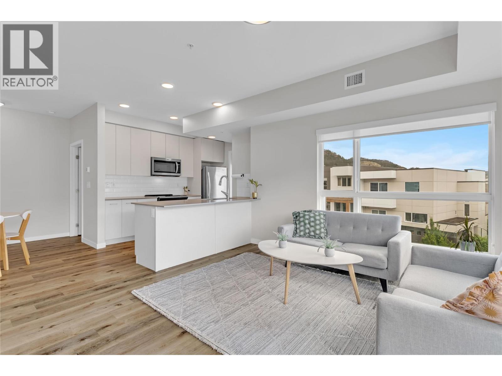 722 Valley Road Unit# 417
