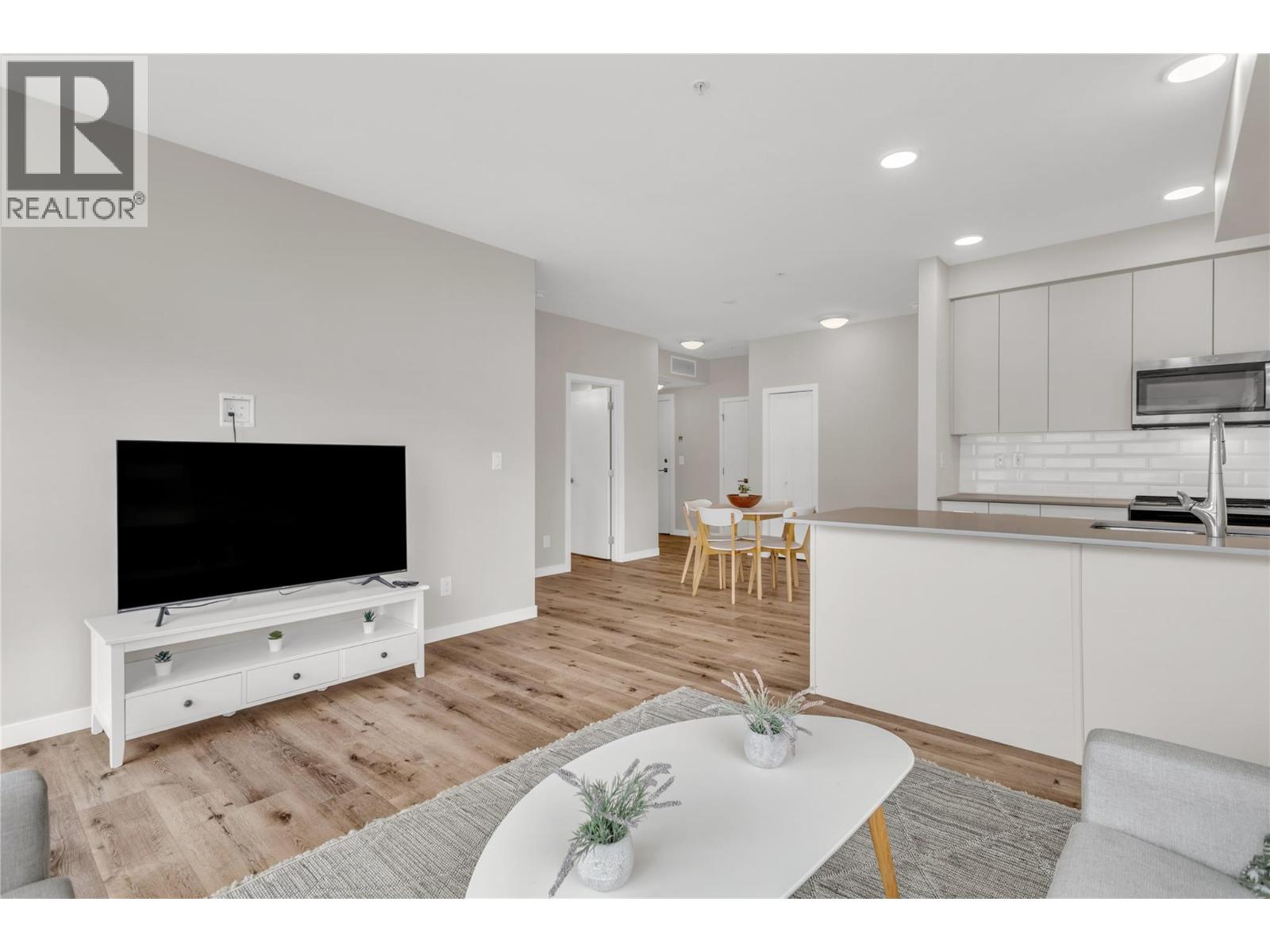 722 Valley Road Unit# 417