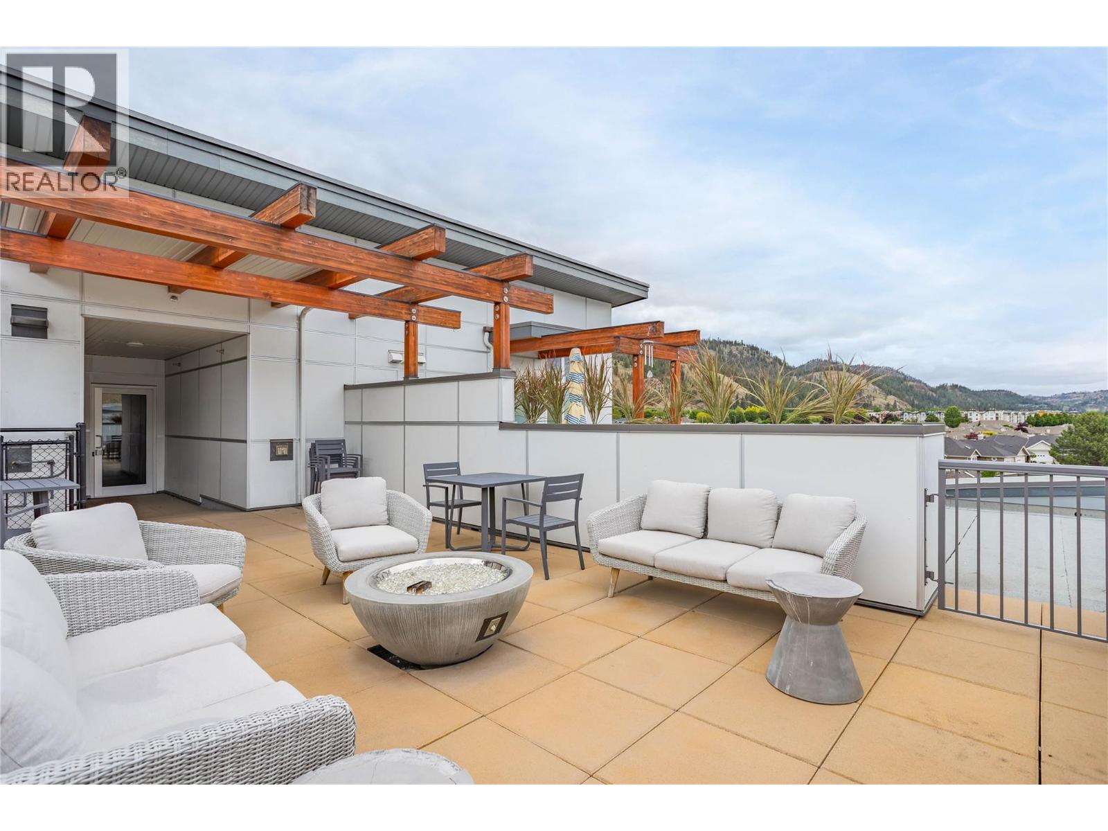 722 Valley Road Unit# 200