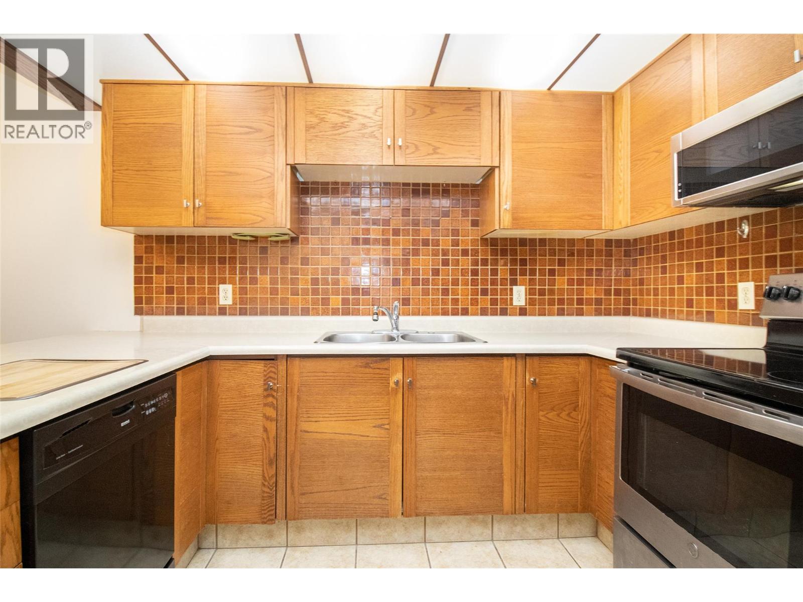 1075 Bernard Avenue Unit# 303