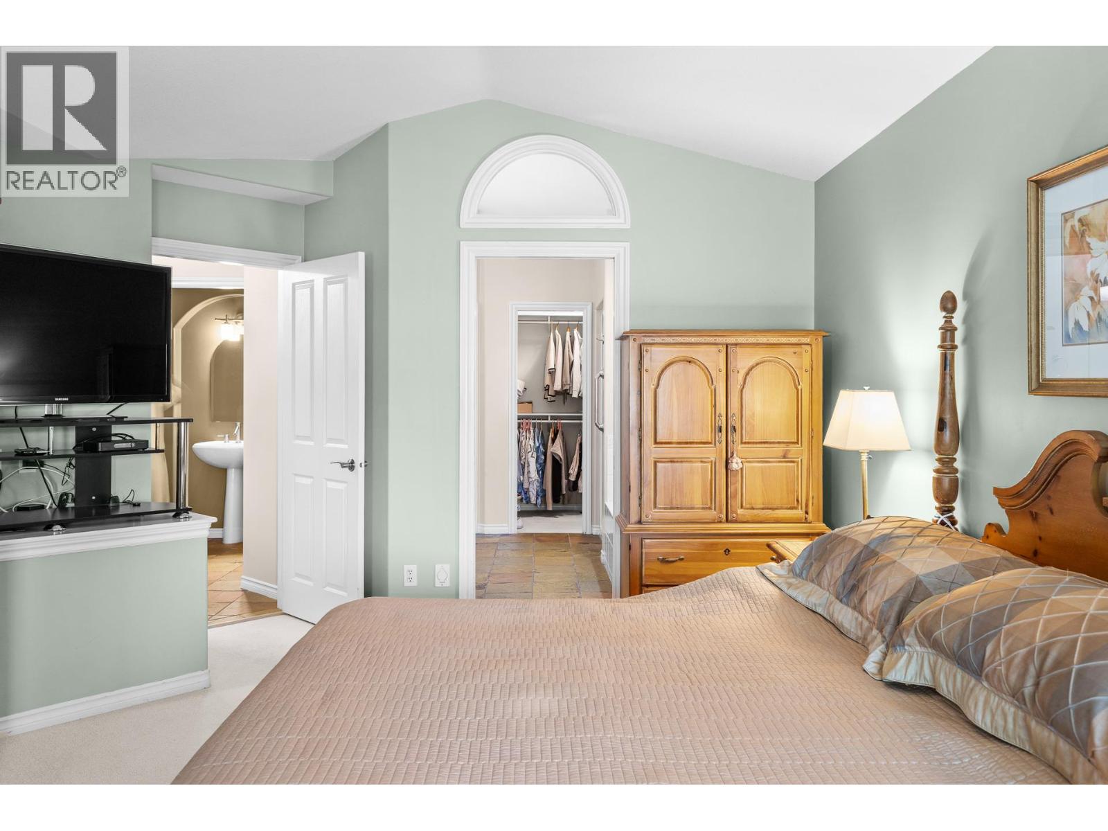 4400 Gallaghers Drive E Unit# 2