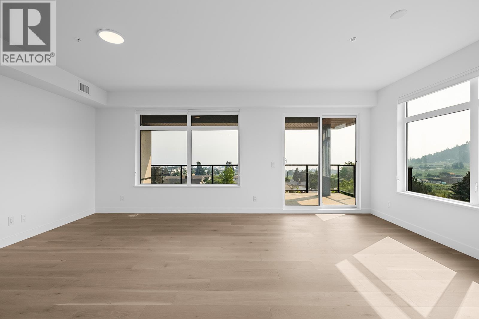 2760 Olalla Road Unit# 204
