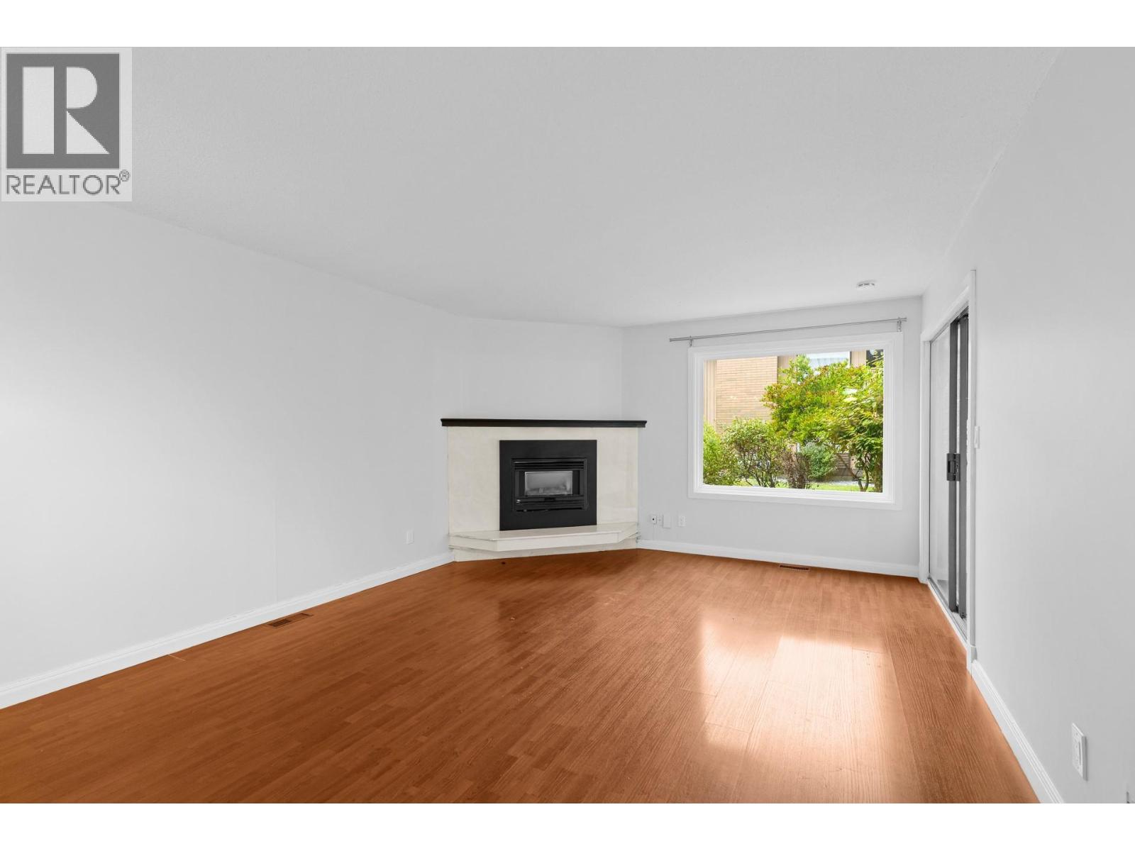 1660 Ufton Court Unit# 103