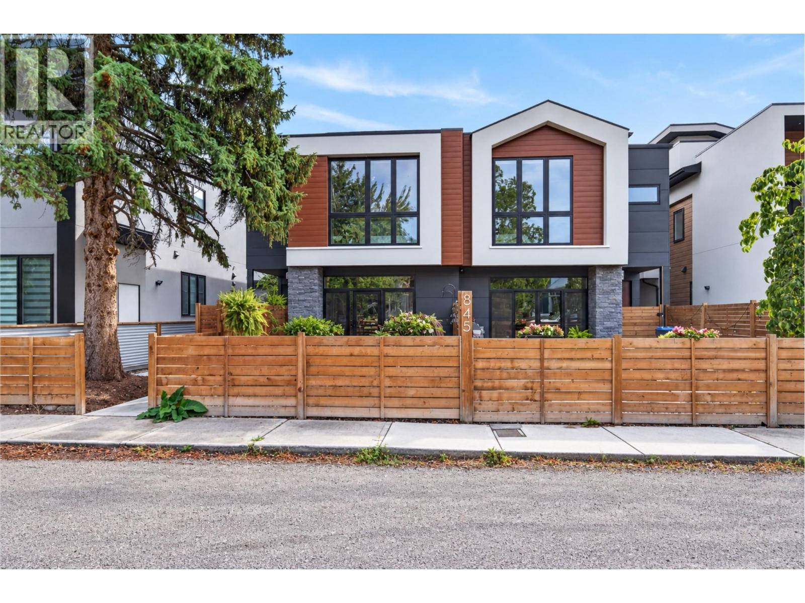 845 Lawson Avenue Unit# 4