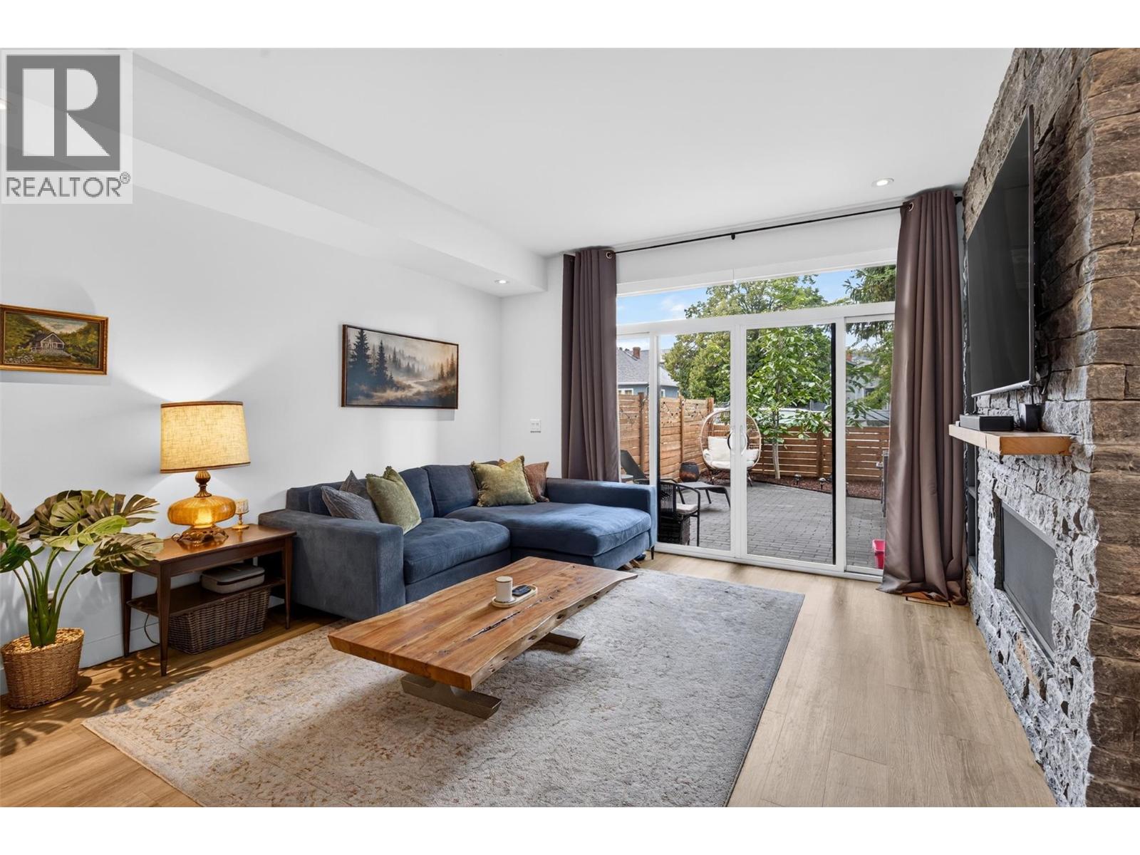 845 Lawson Avenue Unit# 4