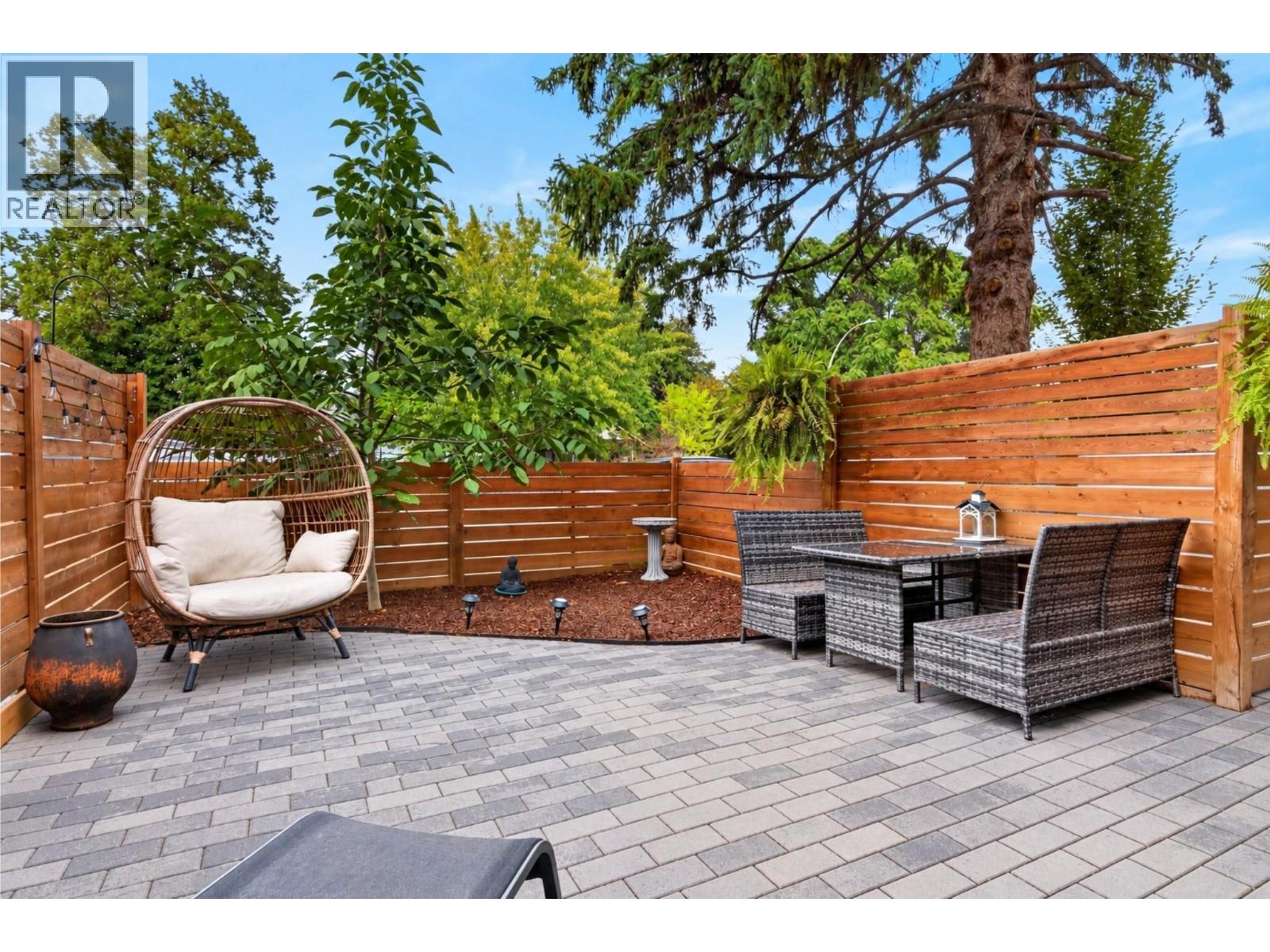845 Lawson Avenue Unit# 4