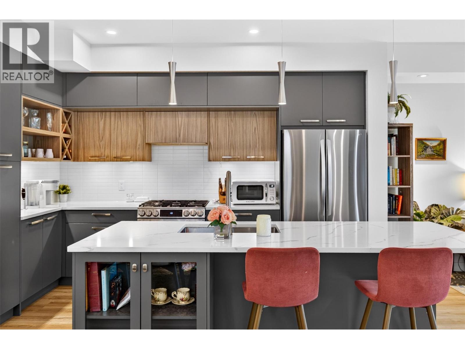 845 Lawson Avenue Unit# 4