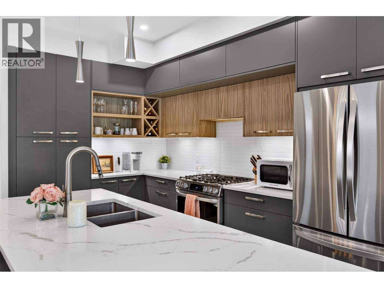 845 Lawson Avenue Unit# 4