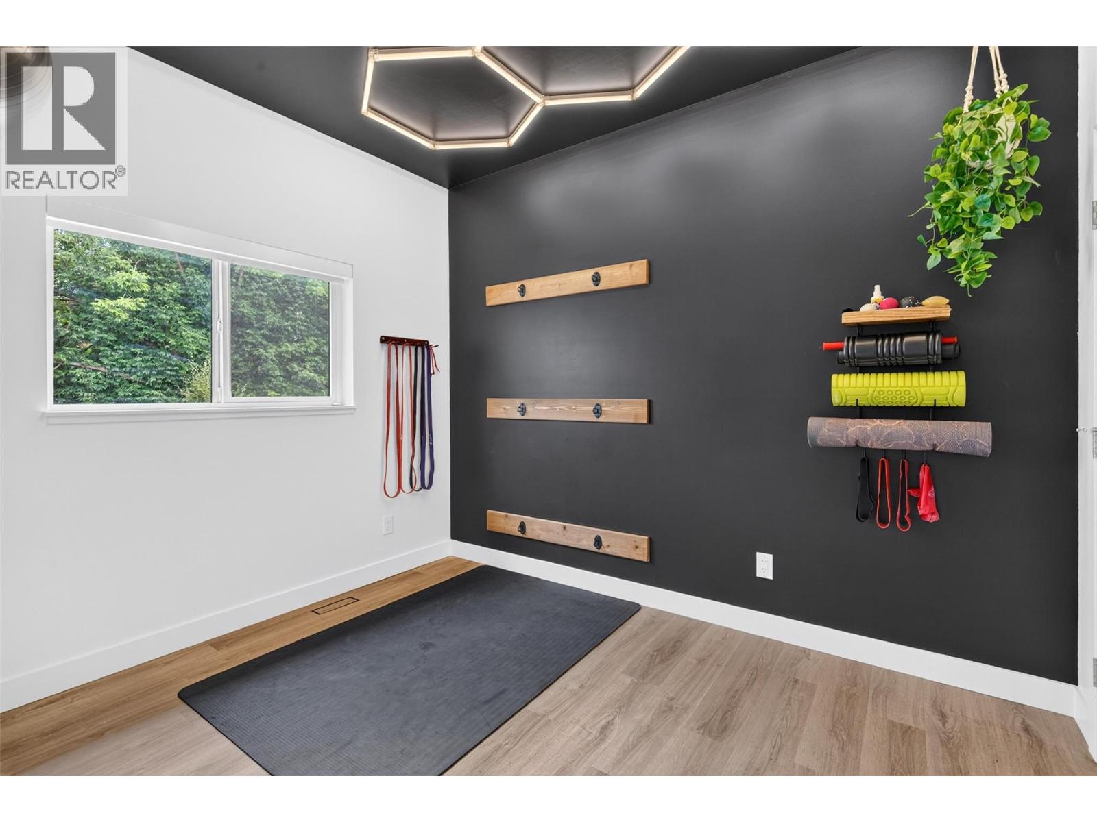 845 Lawson Avenue Unit# 4