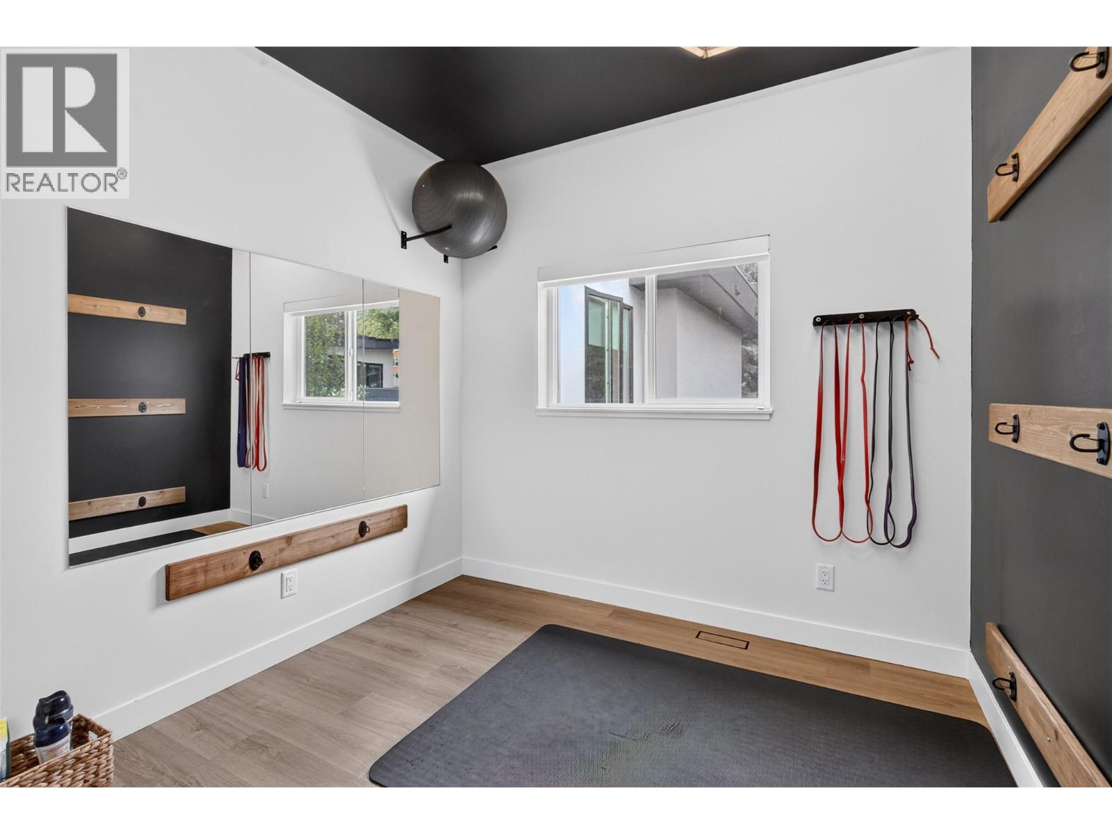 845 Lawson Avenue Unit# 4