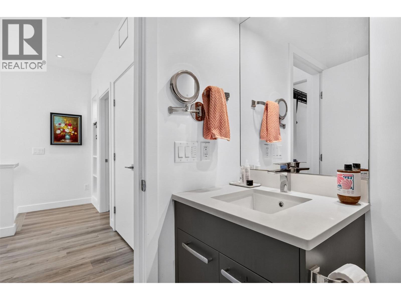 845 Lawson Avenue Unit# 4