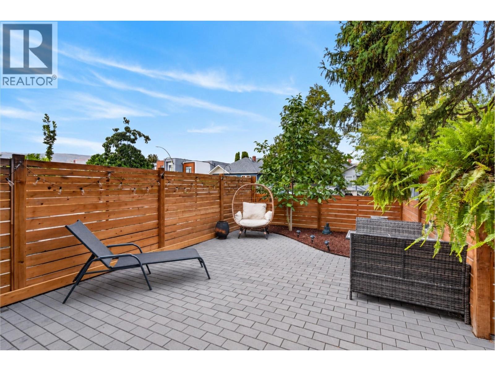 845 Lawson Avenue Unit# 4
