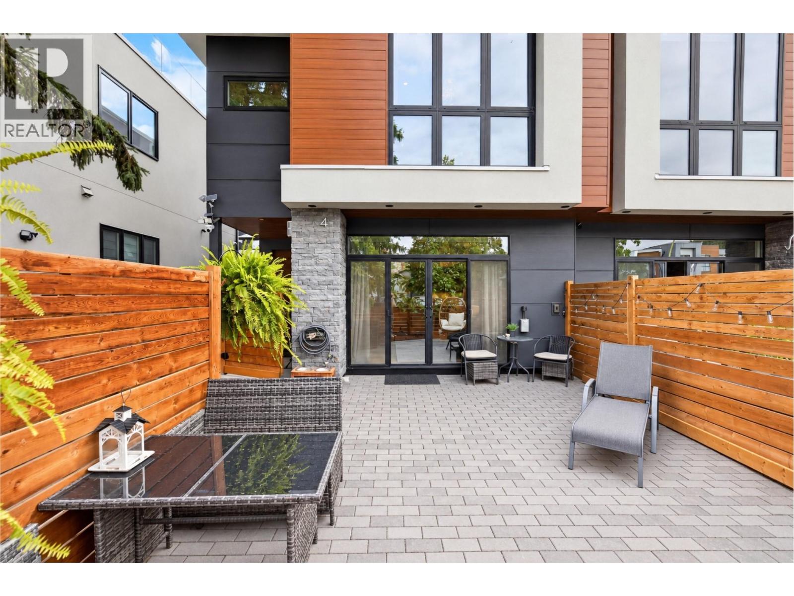 845 Lawson Avenue Unit# 4