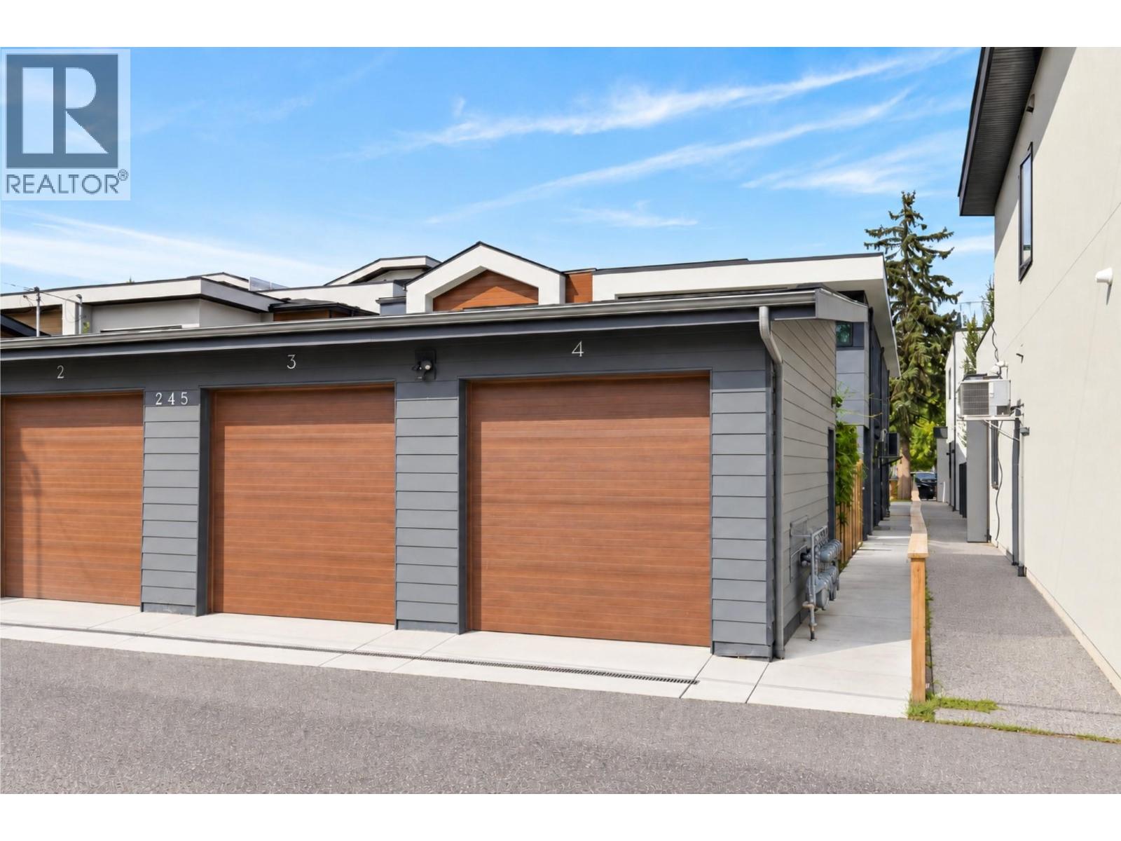 845 Lawson Avenue Unit# 4