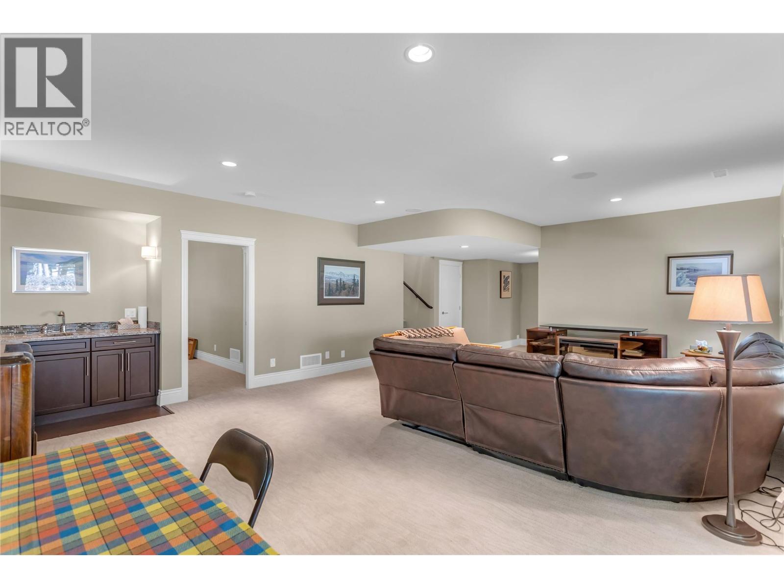 4157 Gallaghers Fairway S