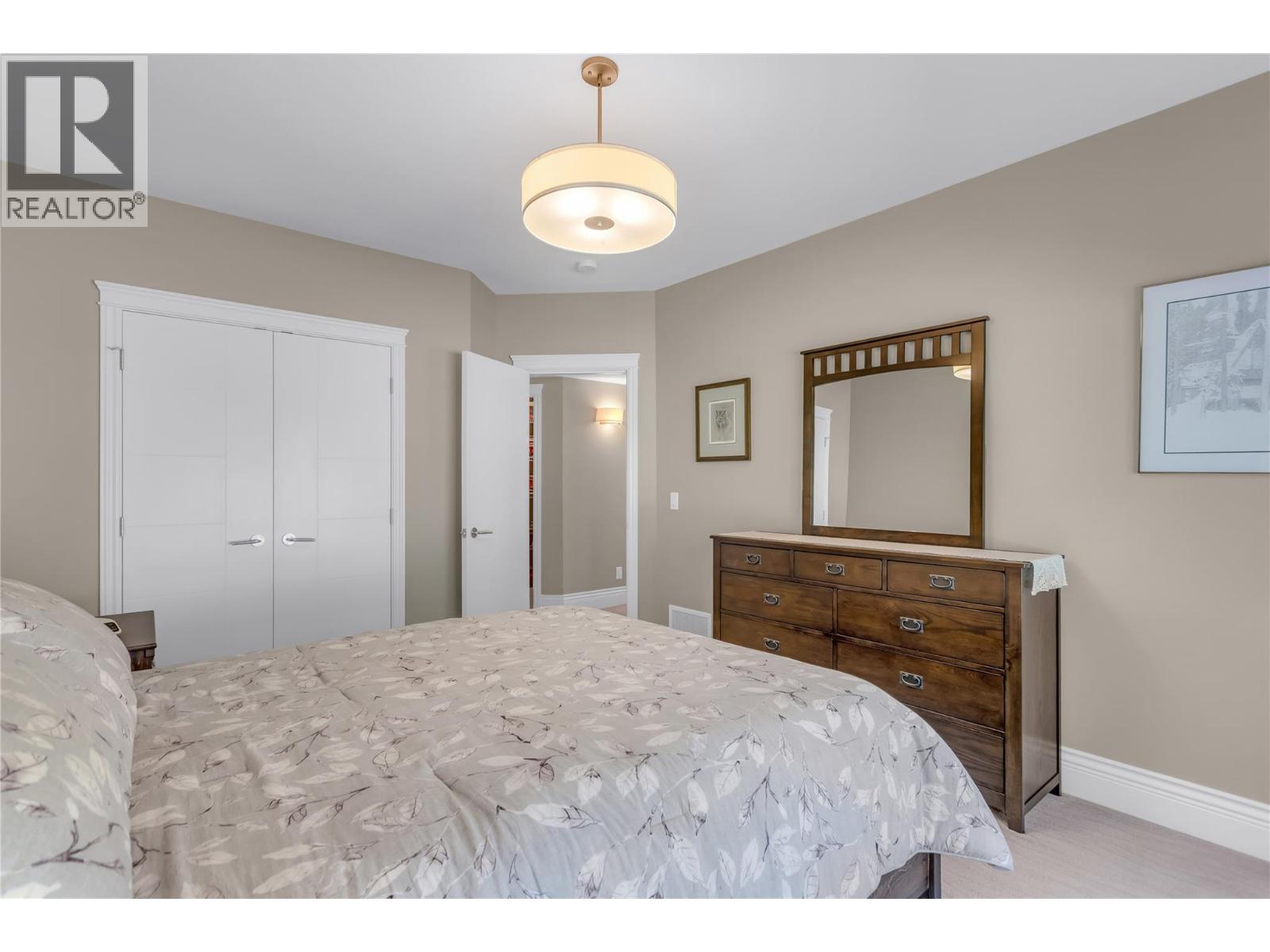 4157 Gallaghers Fairway S