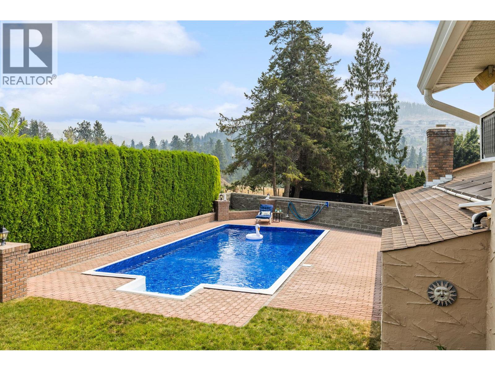 1643 Traut Court
