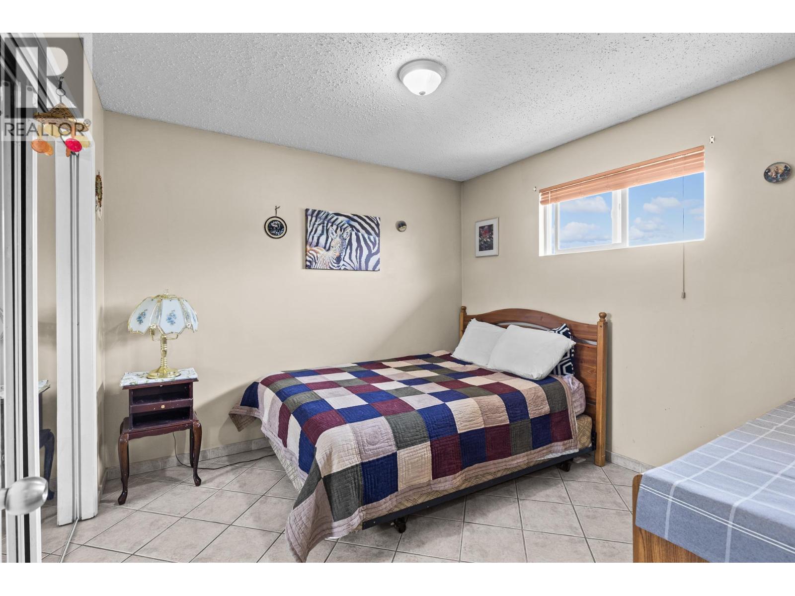 1643 Traut Court