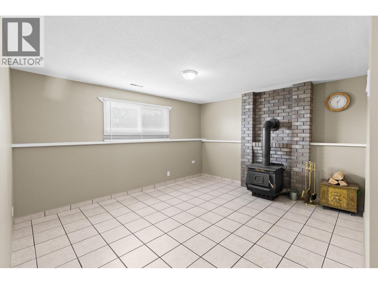 1643 Traut Court
