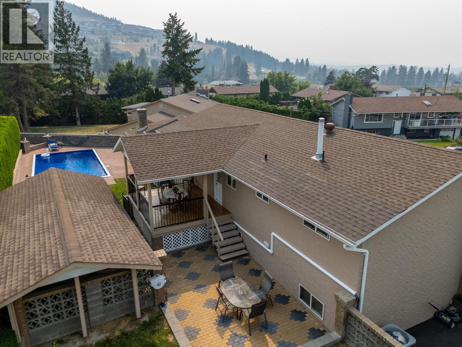 1643 Traut Court